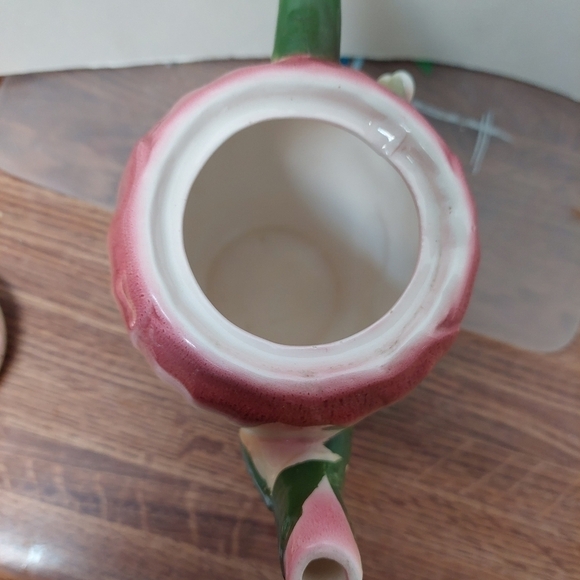 Vintage* 60s Hand-painted Tulip on Teapot with 3D Painted Bees Teapot - Picture 7 of 10